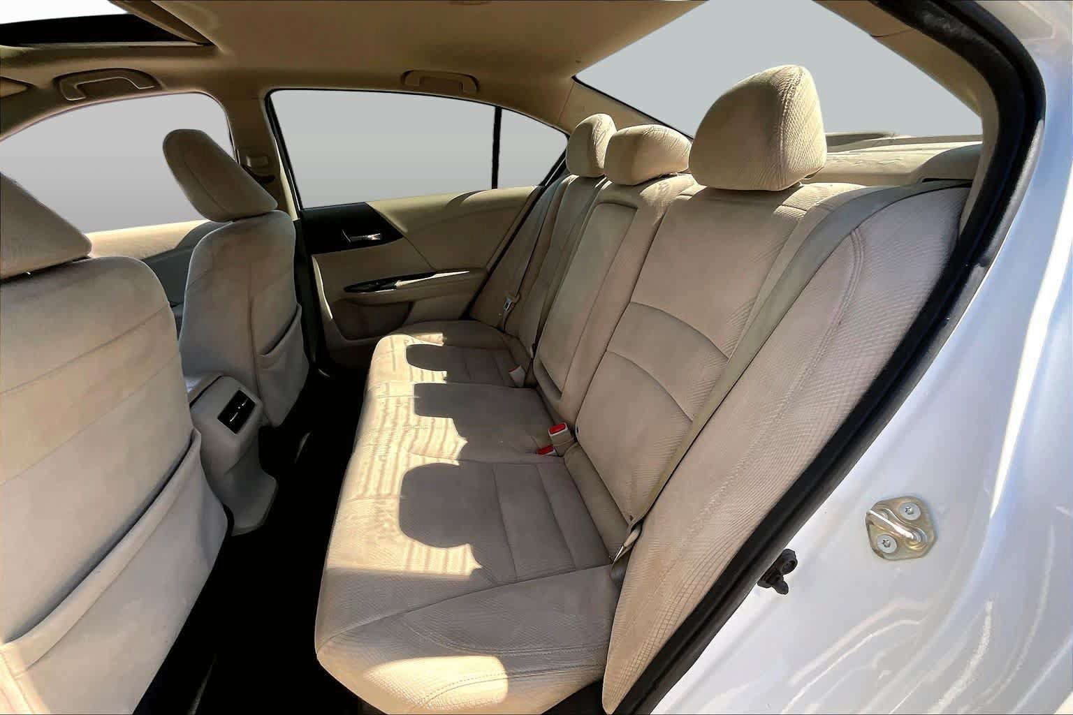 Used 2017 Honda Accord EX image 20