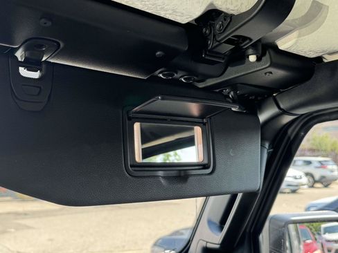 Used 2021 Jeep Wrangler Unlimited Sport AWD/4WD image 9