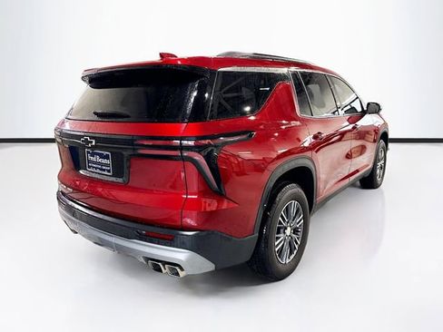 Used 2026 Chevrolet Traverse LT w/ Driver Confidence Package image 7