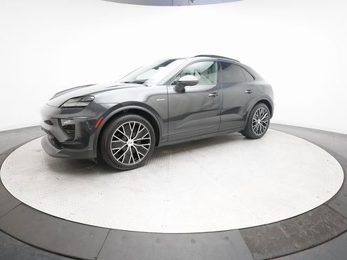 Used 2024 Porsche Macan 4 Electric image 1