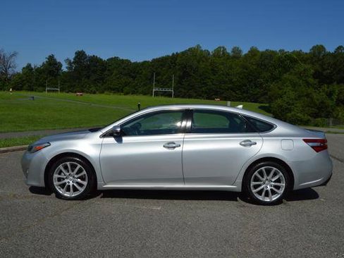 Used 2014 Toyota Avalon Limited FWD image 5