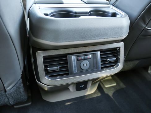 Used 2026 Ford F450 Platinum w/ Platinum Plus Package AWD/4WD image 39