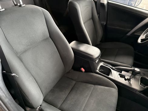 Used 2017 Toyota RAV4 LE w/ All Weather Liner Package image 17