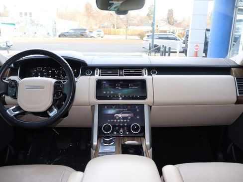 Used 2019 Land Rover Range Rover HSE image 10