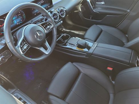 Used 2023 Mercedes-Benz CLA 250 w/ Premium Package image 4