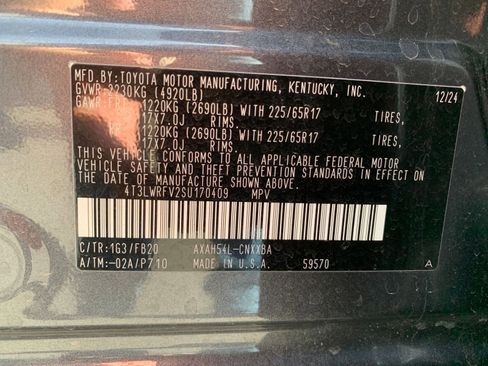 Used 2025 Toyota RAV4 LE image 28