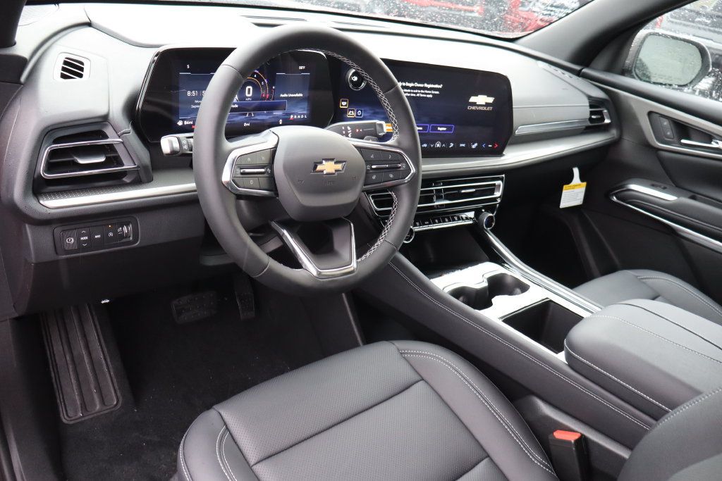 New 2027 Chevrolet Traverse LT w/ Driver Confidence Package AWD/4WD image 6