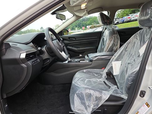 New 2026 Nissan Altima 2.5 SV AWD/4WD image 12