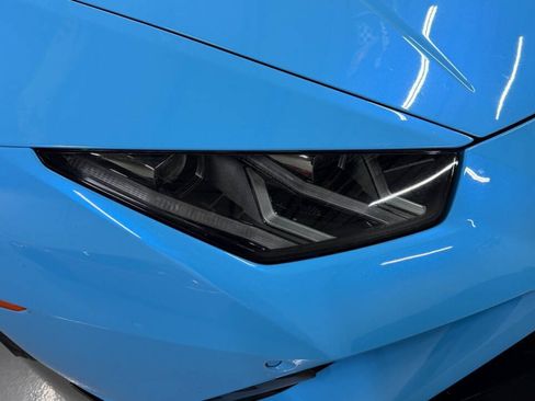 Used 2020 Lamborghini Huracan EVO RWD image 5