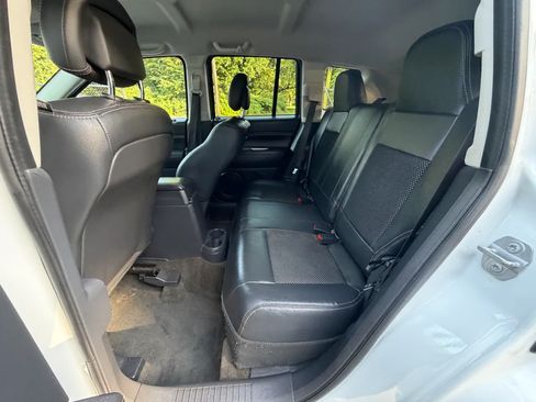 Used 2016 Jeep Compass Latitude AWD/4WD image 25