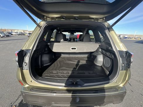 Used 2025 Subaru Forester Limited AWD/4WD image 27