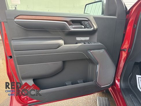 Used 2024 GMC Sierra 1500 Denali w/ Denali Reserve Package image 11