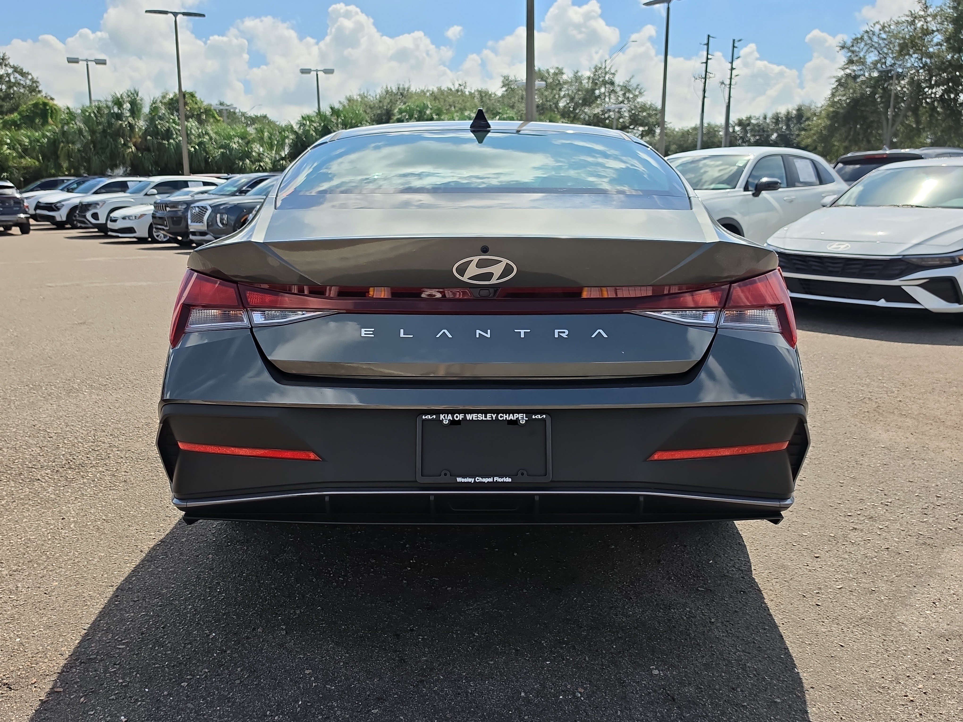 Used 2024 Hyundai Elantra SEL FWD image 7