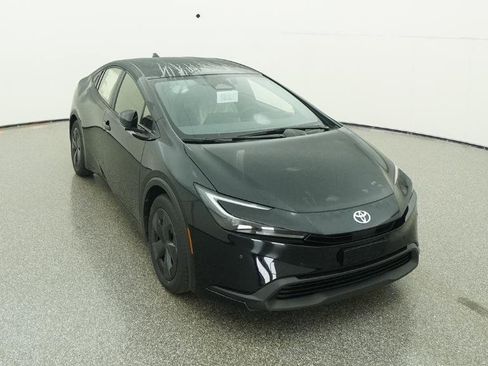 New 2026 Toyota Prius LE image 14