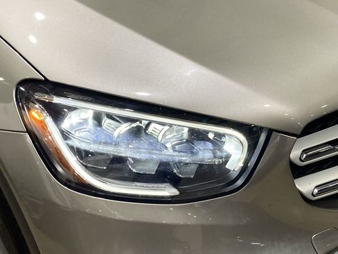 Used 2022 Mercedes-Benz GLC 300 w/ Premium Package Lite image 21