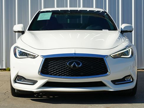 Used 2021 INFINITI Q60 3.0t Luxe w/ Essential Package image 6