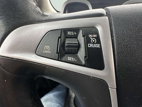 Used 2017 Chevrolet Equinox LT w/ Convenience Package image 21