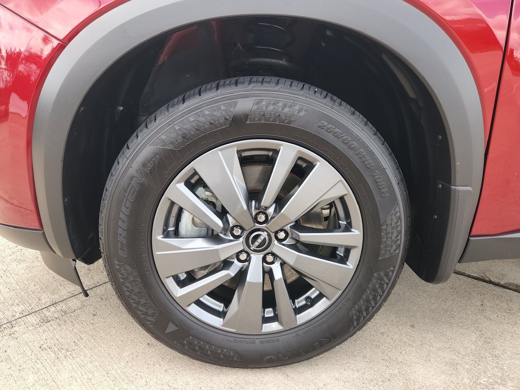 Certified 2026 Nissan Pathfinder SV FWD image 31