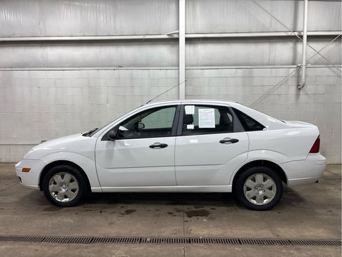 Used 2007 Ford Focus SE image 4