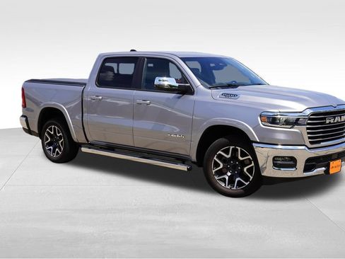 Certified 2025 RAM 1500 Laramie AWD/4WD image 2