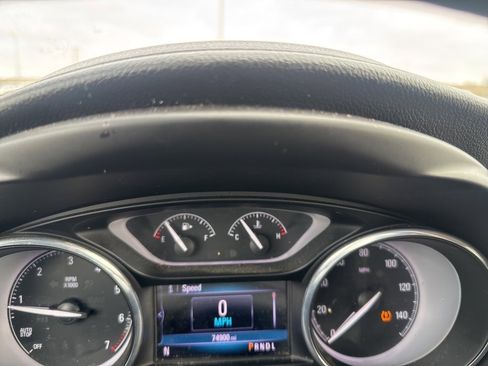 Used 2019 Buick Envision Essence image 46