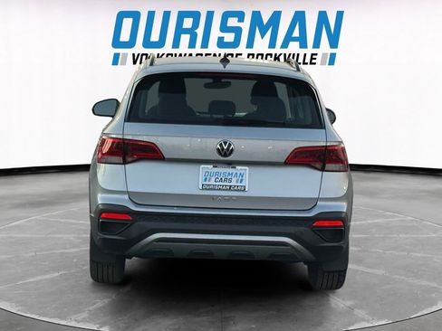 Used 2024 Volkswagen Taos S image 5