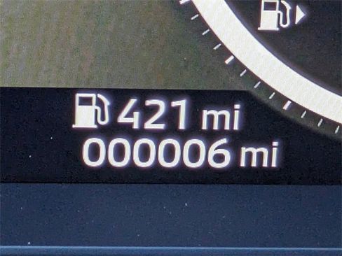 New 2025 Mitsubishi Outlander SE image 32