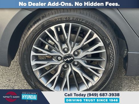 Used 2024 Kia Forte GT-Line w/ GT-Line Premium Package FWD image 14