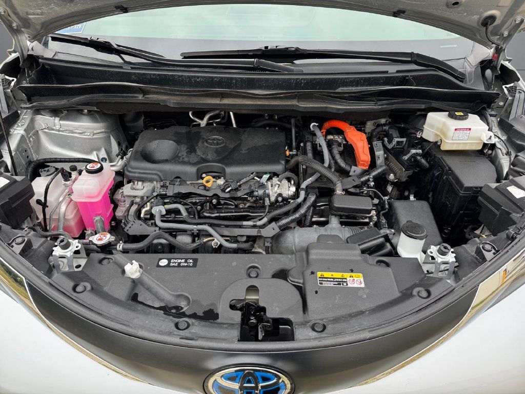 Used 2024 Toyota Sienna XLE w/ XLE Plus Package AWD/4WD image 20
