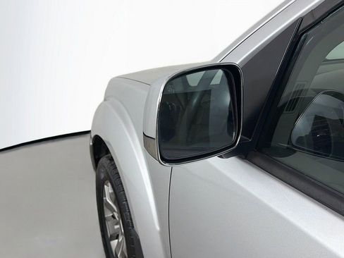 Used 2019 Nissan Frontier SL image 28