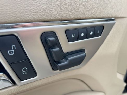 Used 2011 Mercedes-Benz E 350 E 350 image 15