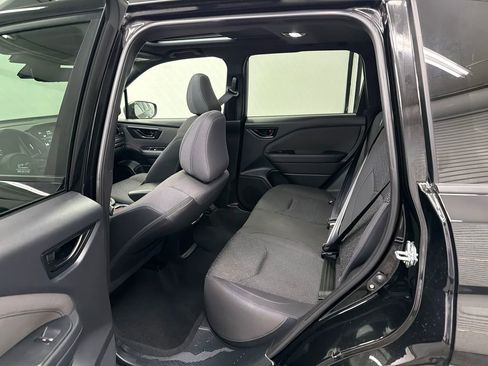Used 2025 Subaru Forester Premium AWD/4WD image 22
