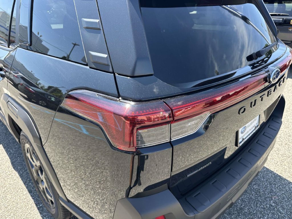 New 2026 Subaru Outback Limited AWD/4WD image 8