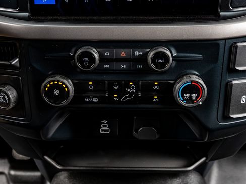 Used 2025 Ford F150 XL w/ Equipment Group 103A High image 22