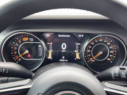 Used 2023 Jeep Wrangler Unlimited Sport AWD/4WD image 18
