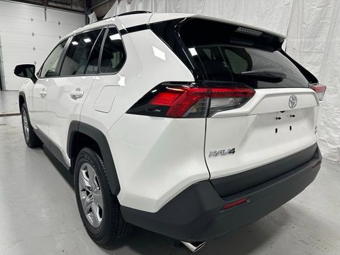 Used 2025 Toyota RAV4 XLE image 5