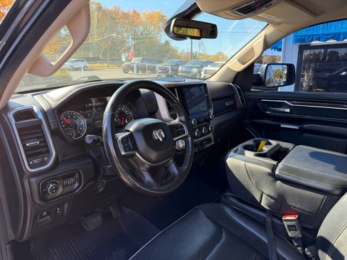 Used 2019 RAM 1500 Laramie w/ Off Road Group image 10