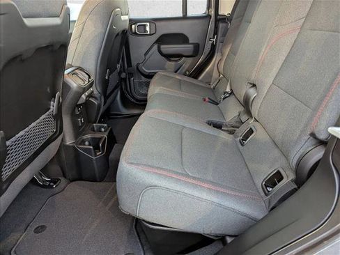 New 2025 Jeep Gladiator Rubicon w/ Convenience Group image 14