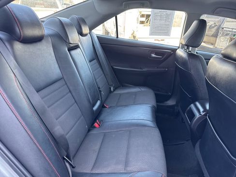 Used 2016 Toyota Camry SE image 29