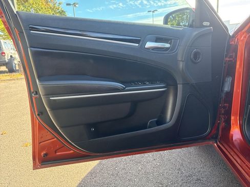 Used 2021 Chrysler 300 S image 11