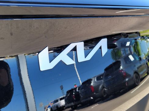Used 2026 Kia Sportage EX w/ EX Panorama Roof Package FWD image 6