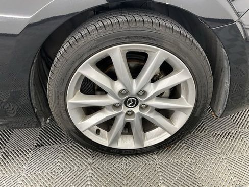 Used 2017 MAZDA MAZDA3 Grand Touring image 31