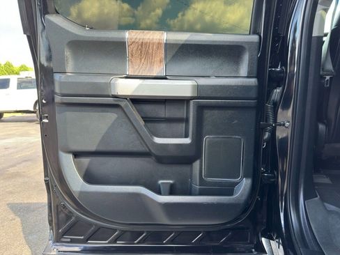 Used 2019 Ford F250 Lariat w/ Lariat Ultimate Package image 15