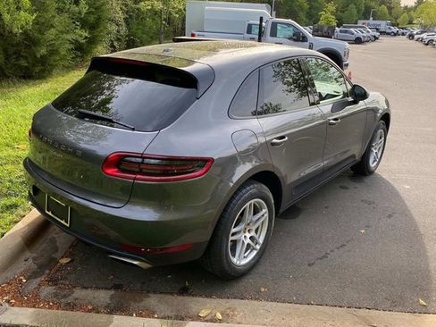 Used 2018 Porsche Macan AWD/4WD image 33
