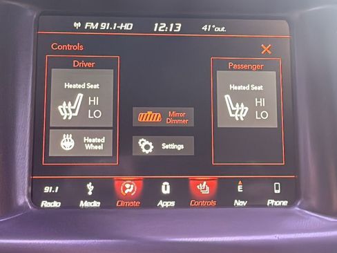 Used 2019 Dodge Charger SXT w/ Blacktop Package image 24