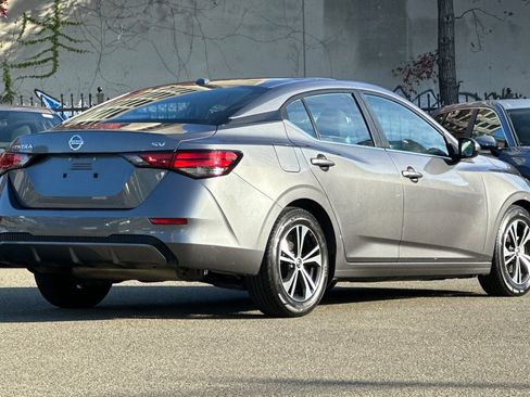 Used 2023 Nissan Sentra SV image 4