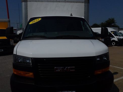 Used 2022 GMC Savana 3500 Extended w/ Power Convenience Package RWD image 8
