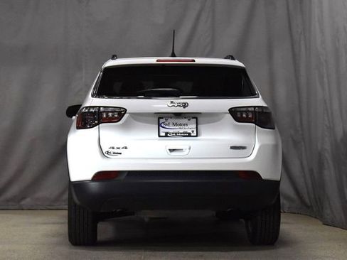 Used 2024 Jeep Compass Latitude image 8