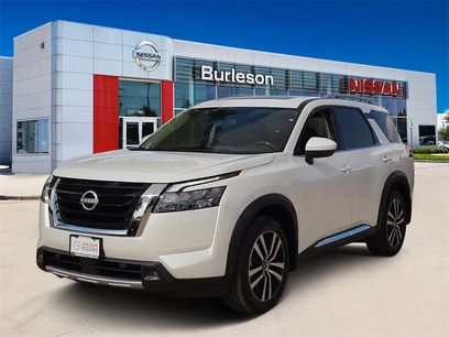 New 2025 Nissan Pathfinder Platinum