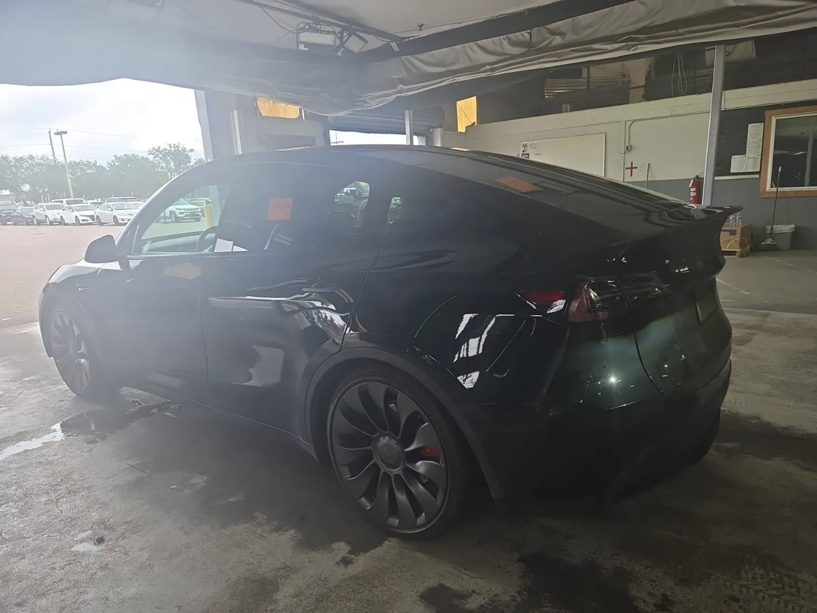 Used 2023 Tesla Model Y Performance AWD/4WD image 5